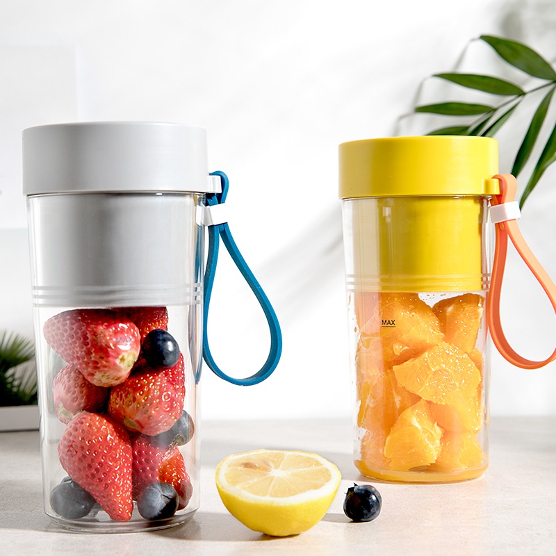 Mini Fruits Blenders Multi-purpose Fruktjuicing Cup Usb elektriska bärbara juicepressar